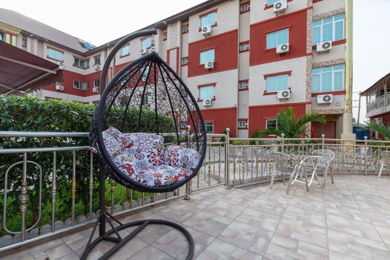 Ag Hotel And Suites Ogbodjo Eksteriør billede
